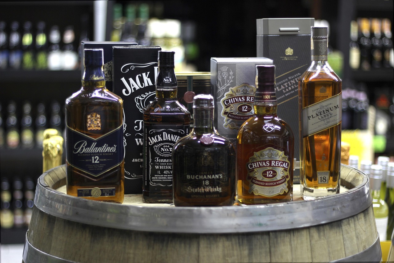 The Best Whiskey to Stock in Bulk – A Real-World Guide for Bars, Shops & Events